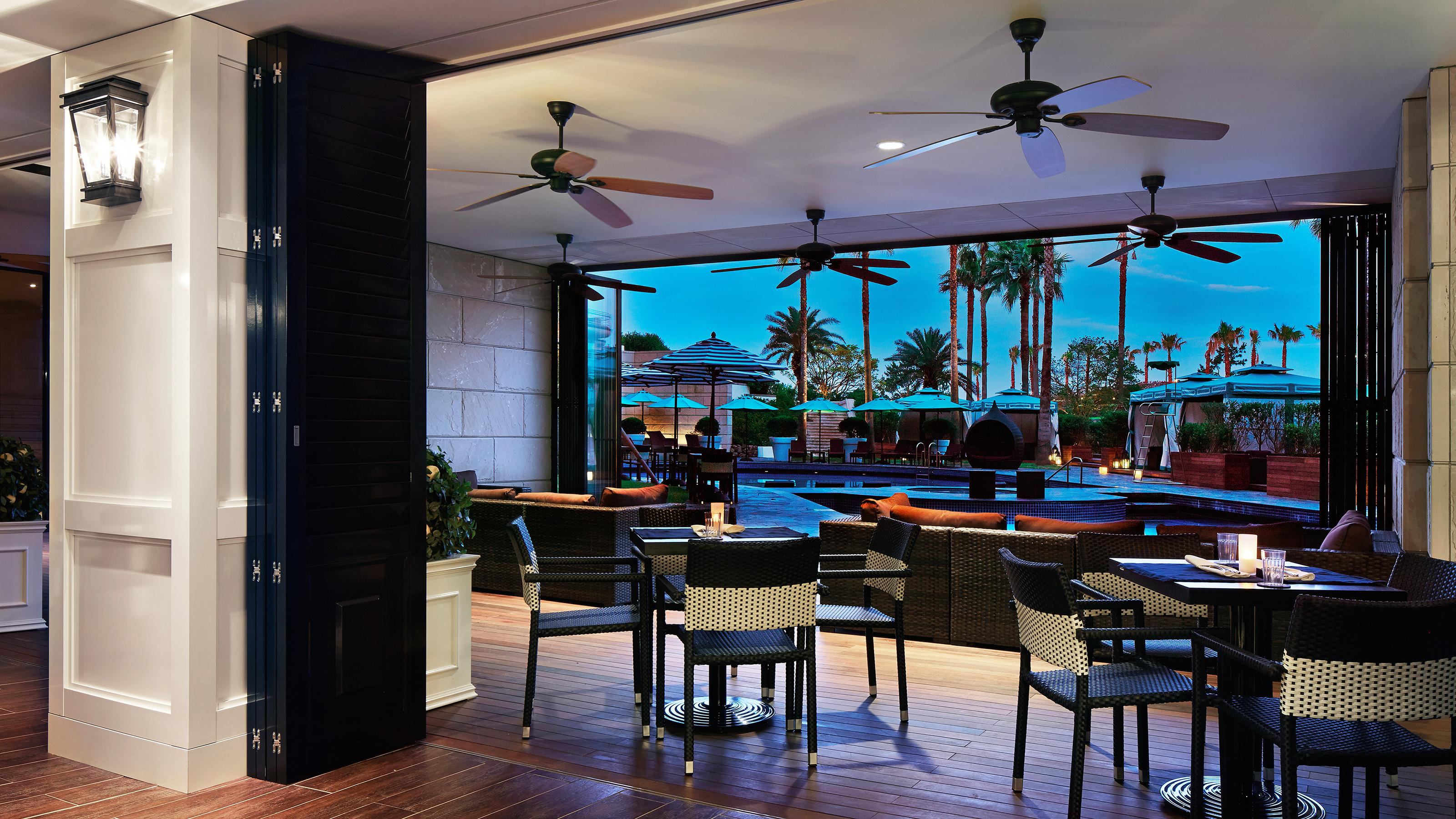 Kensington Jeju Hotel Екстериор снимка The Bar at The Shorebird