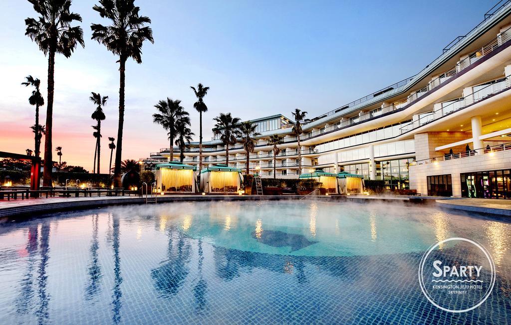 Kensington Jeju Hotel Екстериор снимка The pool at the Sheraton Nha Trang Hotel & Spa Resort