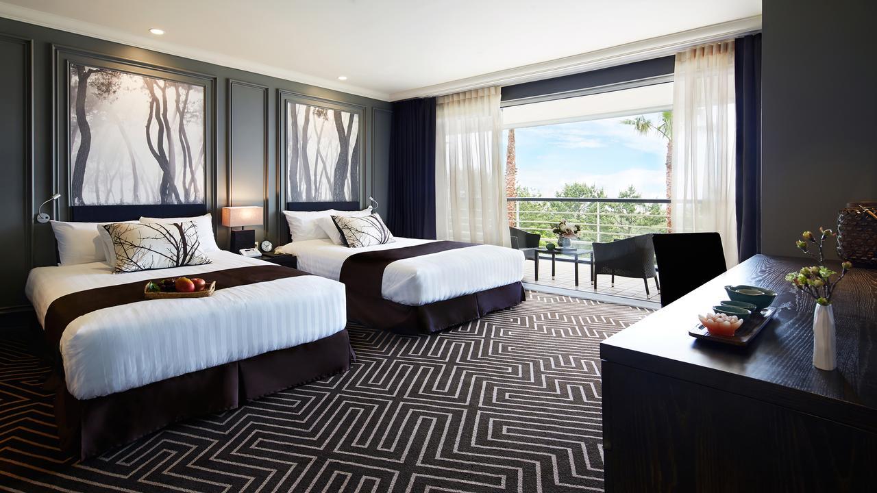 Kensington Jeju Hotel Екстериор снимка Deluxe Oceanfront