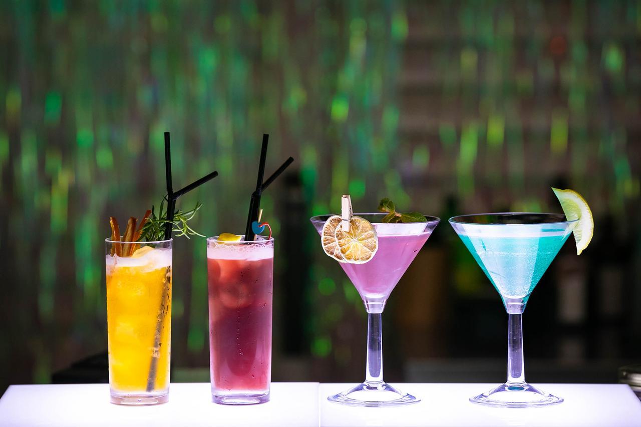 Kensington Jeju Hotel Екстериор снимка A selection of cocktails